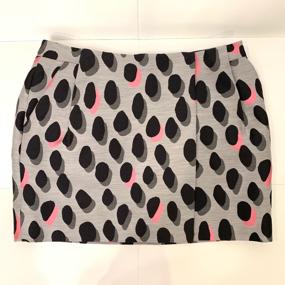 DVF Gray Pink Black Mini Skirt Sz 6